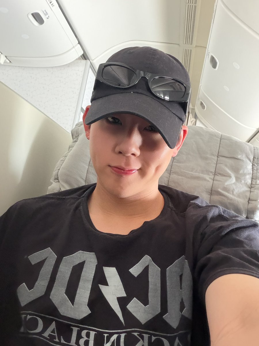 __jjoo1006's tweet photo. 헌이♡ https://t.co/lpjreuTTt8