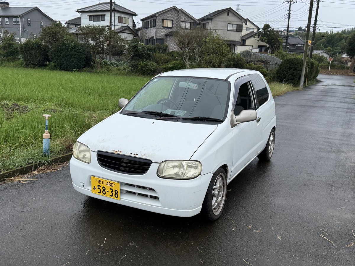 keitatate_13b's tweet photo. HA23Vアルト　売ります
遊び用に買いましたが嫁の機嫌のため売ります

千葉県から

23万円

走行距離:104300km

・ストリートライド車高調
・スパルコフルバケ(車検用に純正付けてますが、一緒にお渡しします)
・ワンオフエアクリ
・ドンガラ(定員変更なし)
・検切れ
#車売ります https://t.co/9su4K9FGj8