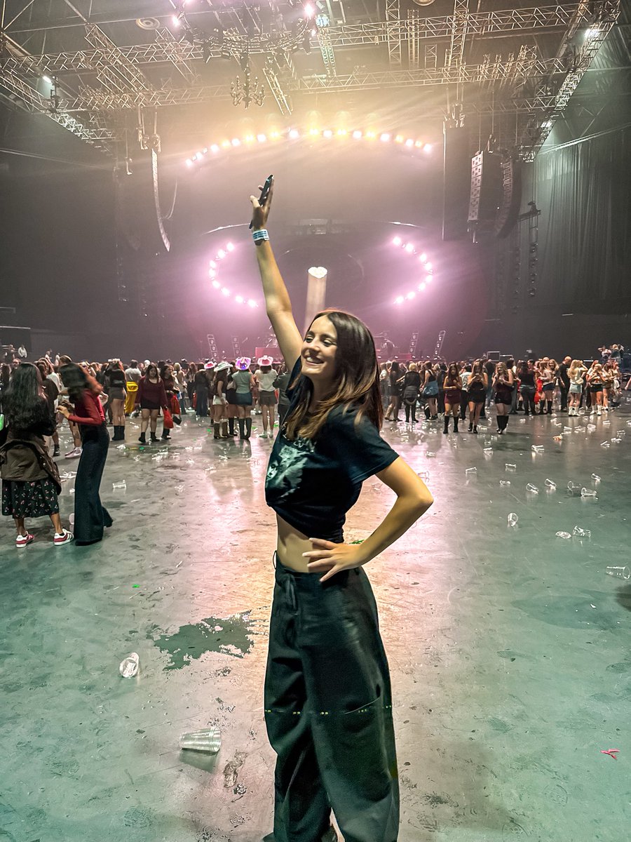 indiarainrocks's tweet photo. niall horan
dinner party live on tour
night 1
birmingham
oh niall tour we are so backkkkkk 🙂↕️
#DPLOTBirmingham https://t.co/agJmr65zcZ
