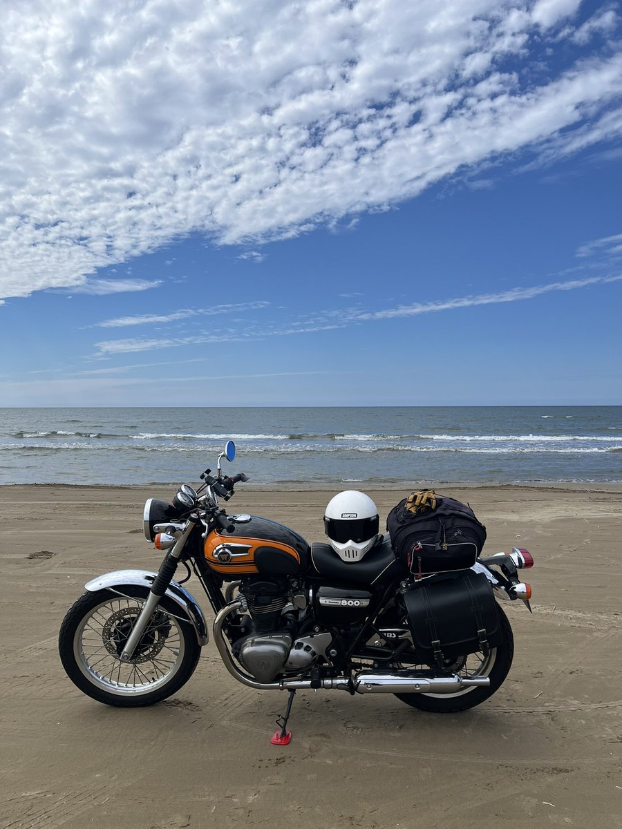 sugar_w800's tweet photo. 浜辺走れてよかったー！ステップ沈むから危うく倒しかけた、、 https://t.co/LqJshfZJJv