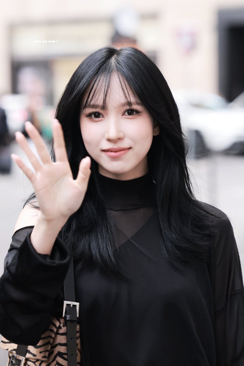 lovemenow_324's tweet photo. 260923 
#FendiSS27 #FENDIxMINA
#TWICE #트와이스 #MINA #미나 #ミナ https://t.co/3R5vtMM7WP
