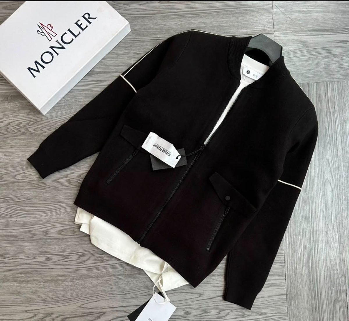 ThePCLOSET256's tweet photo. Zipper and button sweaters are available 

🏷️UGX55,000 each

📞0782032740 https://t.co/wDek9bq9dI