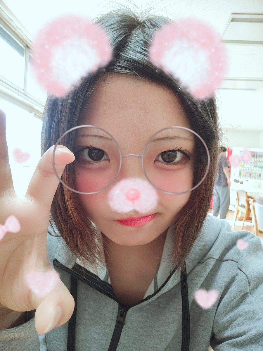 Mi_u1011's tweet photo. 地雷系になりきれてない地雷みたいな感じなるのやだ https://t.co/cyW6973IFS