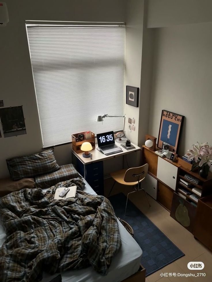GentlemenxEra's tweet photo. Build a space that makes you want to wake up, create, and get after it. https://t.co/oH2QNZDCCS