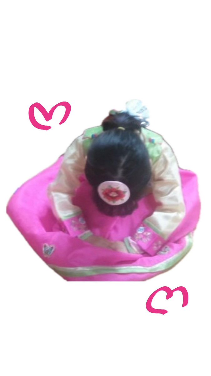 obdpopbase's tweet photo. 260923 #HYEJIN🍃 FANS update!

🍃: I brought a picture of Baby Hyejin as a Chuseok gift

🍃: I think this is a photo taken during the holidays when I was in kindergarten?!

#ChoiHyejin #조혜진 
#OURBIRTHDAY #OBD #아워벌스데이 https://t.co/ehTKsmja6T