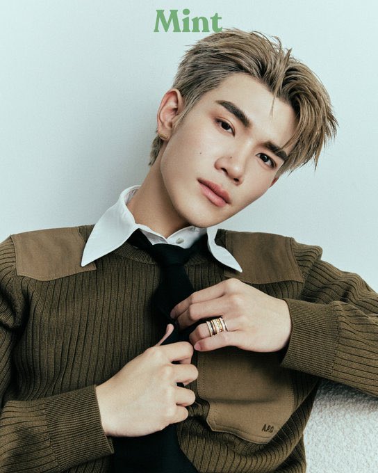 FourthSquadHQ's tweet photo. [IG POST 23092026] boucheron

fourth.ig on the cover of @mintmag_th wearing Quatre creations. 💍🤍

#FOURTHxMintMagTH 
#MintVol35 #Boucheron

@tawattannn 
#Fourthnattawat #โฟร์ทณัฐวรรธน์ https://t.co/PNtA7HXtRF