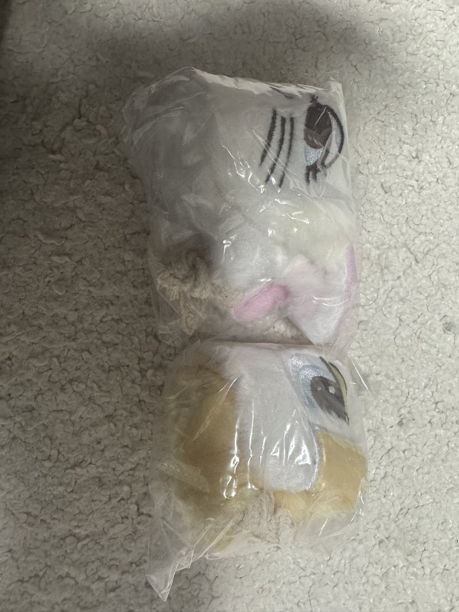tore__kk's tweet photo. 【交換】 ディズニーキャラクター Pretty Face ポーチ

譲︰マリー、ミスバニー
求︰レディー、ルシファー

2:2での交換最優先
郵送または舞浜手渡しにて交換
よろしくお願いします。 https://t.co/28WcHTE8V6