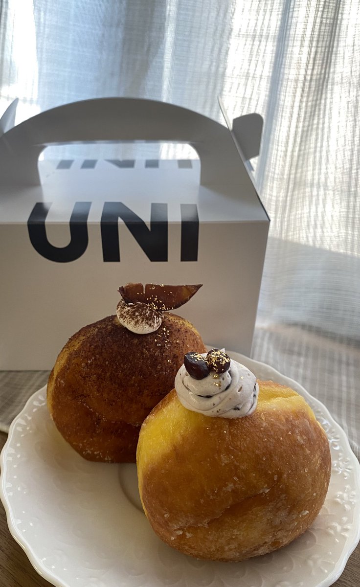 LOVE20070129's tweet photo. 🍩UNI DONUTS🍩

　旦那と一緒に、大日イオンへ行き、「UNI DONUTS」のマロンとあんホイップのドーナツを買い、自宅でゆっくり食べました🥰❤️
　抹茶が無かったのが残念ですが、マロンも好きなので、美味しかったです😍💖
https://t.co/44tgaya4Z4
#UNI DONUTS
#大日イオン https://t.co/35CvMZ9Ujs