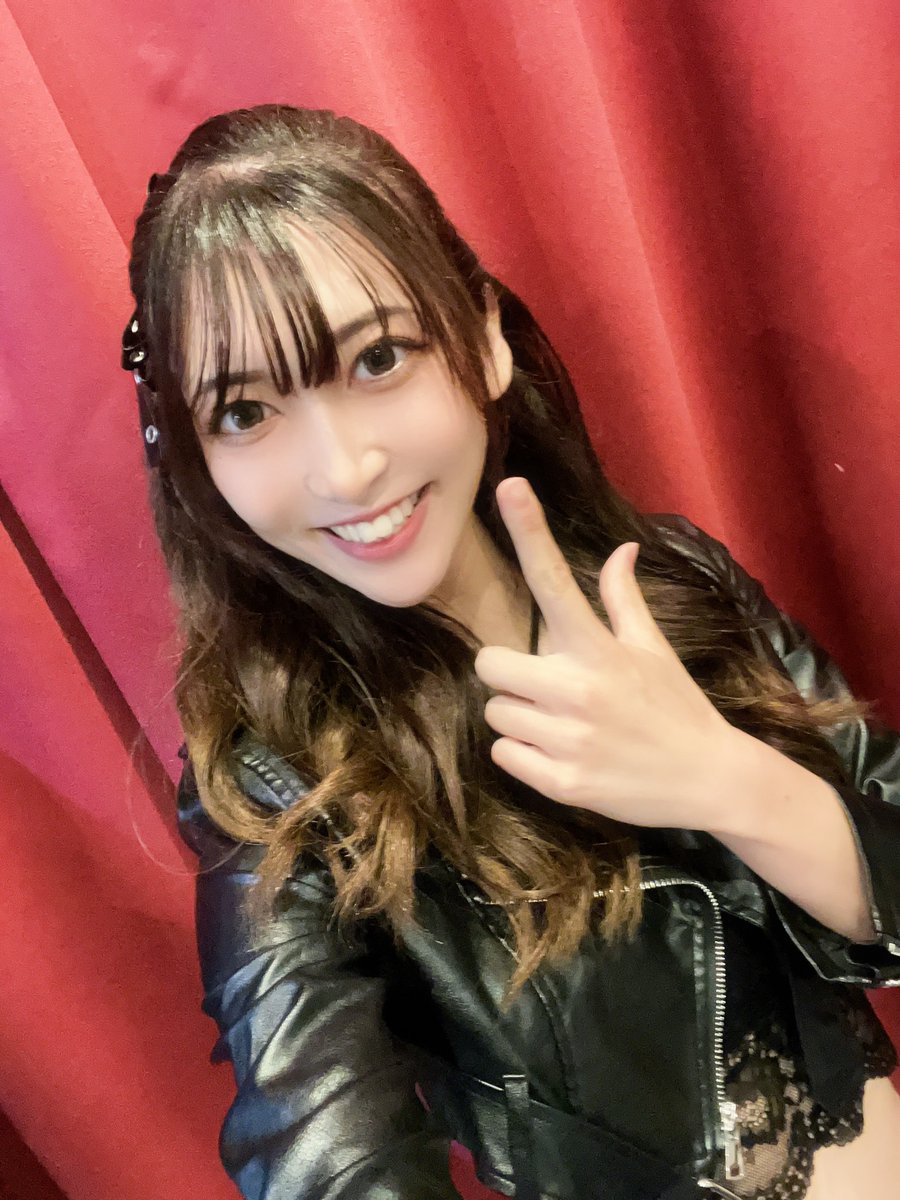 JJ__TSUBASA's tweet photo. 「ASAKUSA DREAMBOX」
📍浅草VAMPKIN
ありがとうございました💫

シルバーウィーク最終日❕はじめましての人が多かったと思いますが一緒に楽しんでくれて嬉しかったです🙌
今日初めてSNSフォローしてくれたり物販立ち寄ってくれた人もありがとうご��います😊

次回は26日渋谷DESEO mini🎤 https://t.co/RUe5sZIPDR