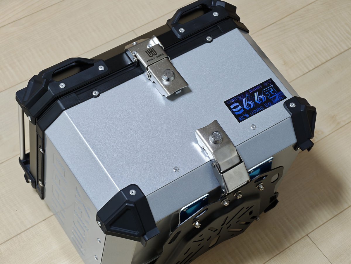 amaoto966's tweet photo. こないだライコさんに行くと値段バグってたhardworxのBOXがあって即買い！これで仕事頑張れるぞ… https://t.co/ALP6SA5IJm
