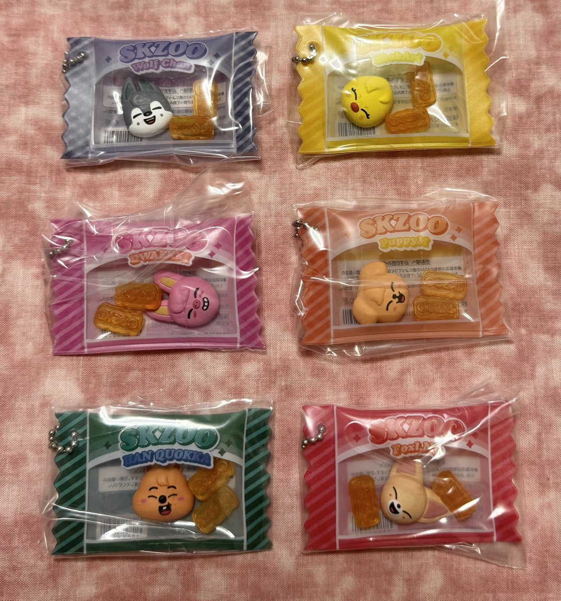 hanmi_hanmi's tweet photo. StrayKids スキズ SKZOOシャカっと チャーム グミ [譲]

【譲】🐺×2  🐷🐰×3  🐿️×1  🐥×1
　　🐶×2 🦊×1
[求]350円で買取して頂けたら….

買取して頂ける方がお見えになりましたら、よろしくお願いします🙇

東京都内手渡しでお願いします🙇
           
お気軽にお声がけください☺️ https://t.co/MsqRdR4ym2