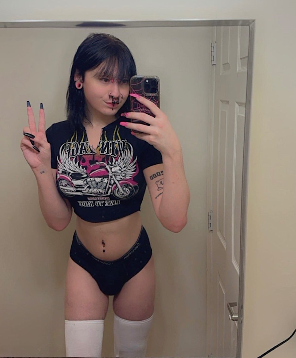 BellsBabe4e's tweet photo. @DavidHughe97031 @Kiwitskassie Hi babe text me https://t.co/8SgYtVlKQe