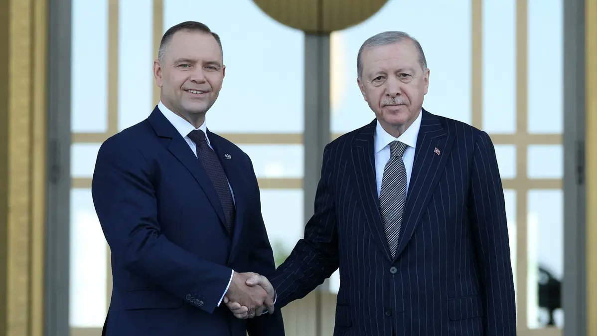 HubnerrMax's tweet photo. Karol Nawrocki zaprosił Recepa Erdogana na oficjalną wizytę do Polski.

Zaproszenie zostało przyjęte.

Nawrocki i Erdogan w tym roku spotkali się już TRZY razy w krótkim odstępie czasu.

Wiadomo o co chodzi.
Turcja jest potrzebna do przedłużenia i zabezpieczenia Intermarium. https://t.co/tThyOLmJqS
