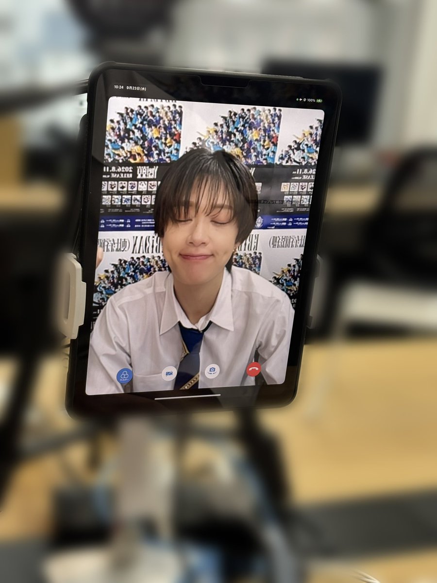 buddiis's tweet photo. 本日のオフショット

📸オンライントーク開始前のメンバーたちPart.1💻 https://t.co/9poImtX7qp