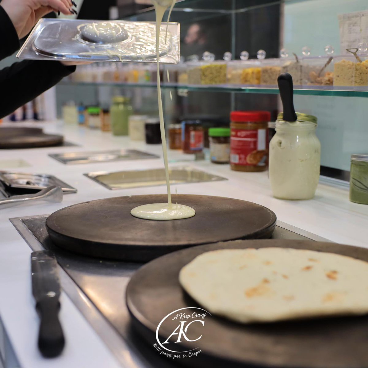 EmilMasupha's tweet photo. Carefully selected ingredients, crafted combinations and a creamy texture in every bite turn each creation into a small masterpiece of flavor. Whether sweet or savory, every pairing is designed to enhance the experience through balance, intensity https://t.co/Y4vi2vC6HZ