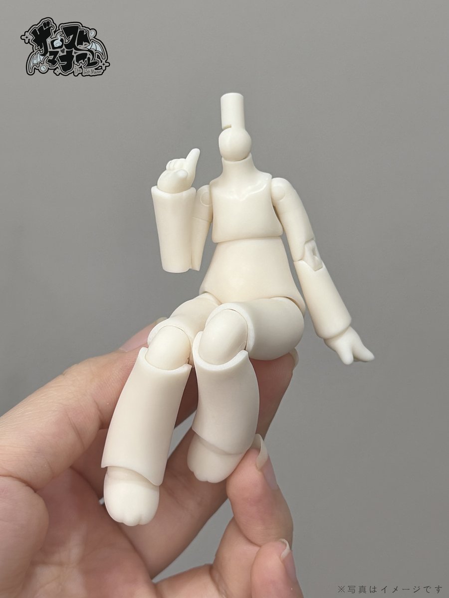 TheLostManor_JP's tweet photo. 【ザ・ロスト・マナー】素体展示（その1）

素体の写真ができました～！

今回は、体型や可動域を中心にご紹介します✨

※掲載している素体は開発段階のサンプルです。
体型および可動域の参考としてご覧ください。
最終的な仕様や肌色などは、実際の量産品とは異なる場合がございます。

#ザロストマナー #素体 #MJD #BJD #ドール #ブラインドボックス #ドール好きさんと繋がりたい