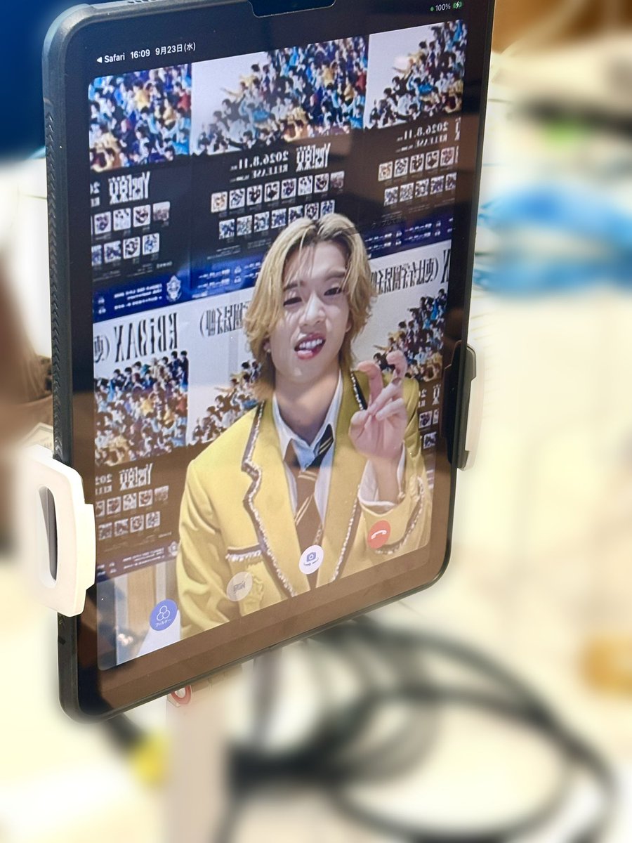 buddiis's tweet photo. 本日のオフショット

📸オンライントーク開始前のメンバーたちPart.2💻 https://t.co/q5hFWkDJqw