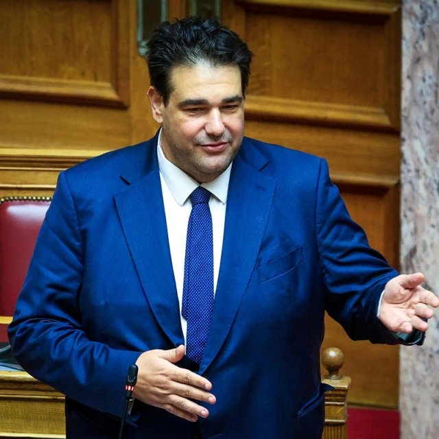 elenasagiadinou's tweet photo. ‼️Έρευνα από τον Άρειο Πάγο για τις «παραληρηματικές» καταγγελίες Βελόπουλου για τις εκλογές ζήτησε ο Λιβάνιος
«Δεν θα αφήσω καμία σκιά για το θέμα των εκλογών» τόνισε ο υπουργός Εσωτερικών @th_livanios
https://t.co/CVjrUCxpvR https://t.co/sRRIzFBPc1