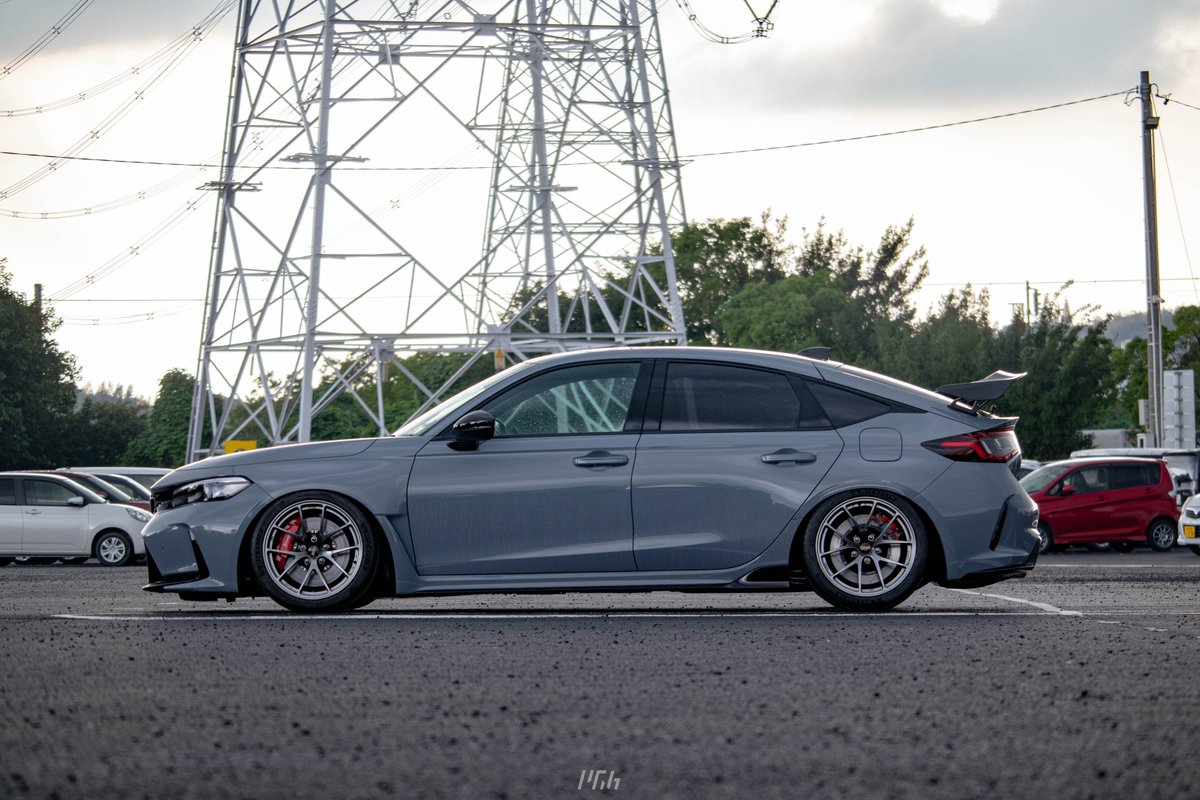 progressive_cv3's tweet photo. ﾆｭｰﾏｼﾝ完成🔥
〇BBS RI-A 029 18x10.5j +37
〇Michelin Pilotsport 4S 295/30r18
〇Paragon Big Rotor kit 350mm
〇T-DEMAND PRO-DAMPER
〇J's Racing リアアッパーアーム

引っ張り無しのベスト車高が分からんので全切りできるギリギリを狙ってみました🙄
とりあえず見た目良くなって満足😏 https://t.co/n1Q2sXKQa5