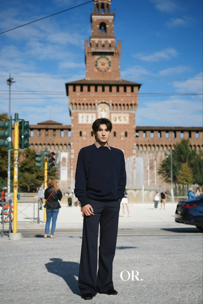 TungTangwithZT's tweet photo. Ayden truly suits everything refined, sophisticated, and intellectual. Today’s look is simple yet effortlessly luxurious.

#AydenSng
#AylioMFWSS27
#JilSanderXAydenSng https://t.co/fCydhTIzfy