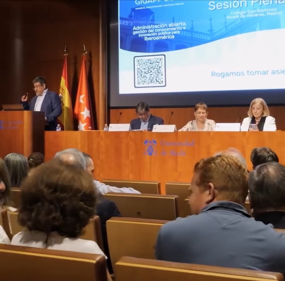 INAP_ES's tweet photo. 📢 La sede del INAP en Alcalá de Henares ha acogido la inauguración del 13º Congreso @GIGAPP, un espacio de reflexión para fortalecer las instituciones iberoamericanas  

🔹 El encuentro aborda la Administración abierta, la gestión del conocimiento y la innovación pública https://t.co/biGIclUFDl