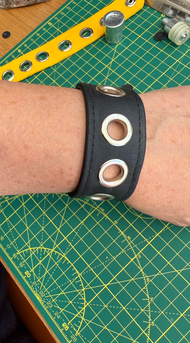 theAngieTaylor's tweet photo. Making vegan recycled wristbands for my market stall. How to videos coming soon! First prototype. Learning from my many mistakes but happy as Larry making stuff ❤️🧷❤️ https://t.co/WirISmMsSb