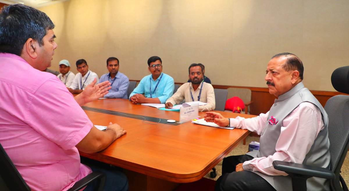 DrJitendraSingh's tweet photo. A delegation of the Central Secretariat Group-C Employees’ Association called on at the Department of Personnel & Training #DoPT headquarters at Kartavya Bhavan.

They were thankful for the frequent interactions undertaken with them and appreciated the manner in which the @narendramodi government has always responded to the employees' concerns with sensitivity and promptness. They also lauded the DoPT for having cleared over 23,000 promotion cases in the last twelve years.

The Government is keen to provide a work-friendly environment to employees so that they remain motivated and are able to discharge their responsibilities effectively. The inputs received from the employees on service and cadre-related matters are important and they should continue to bring these to our notice.

In today's meeting also, the representatives of the employees placed their inputs regarding cadre review and the existing cadre structure, seeking consideration of issues affecting career progression. They were assured that genuine issues raised by them would be looked into through the appropriate mechanism.