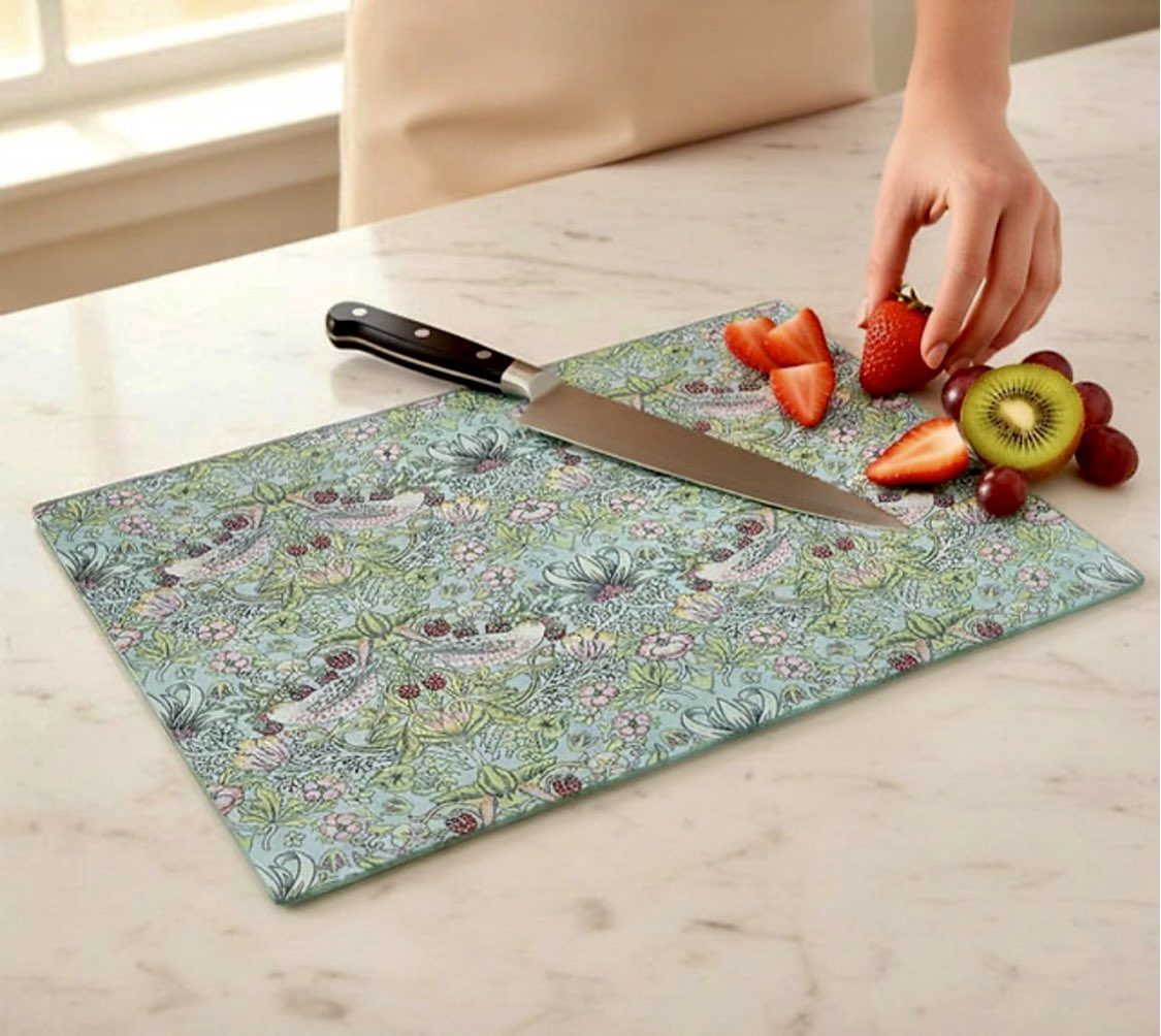 LumpyandFriends's tweet photo. Savings 10% Off All Stock and savings of up to 60% off clearance lines. ‼️‼️
Mr Lumpy &amp; Friends chopping boards/beautiful worktop savers with toughened safety glass and rubber feet 🦡🐾🐾❤️

https://t.co/kxGtliX8NJ
Worldwide postage available 🙏 https://t.co/43DAAVHms6