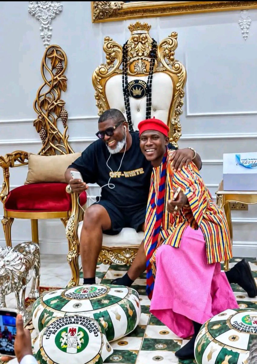 Feedo66's tweet photo. Nigerian billionaire businessman Ochaco has gifted Northern comedian and social media personality Peller a staggering ₦400 million after Peller shared a video expressing his love and appreciation for Ochaco and his son, Mawaƙi.

Ochaco is the same billionaire who previously gifted Peller ₦100 million and a house in Abuja for him and his wife, Jarvis, to live in for the rest of their lives.

Social media went wild over the enormous amount of money. Ochaco later came out to say that ₦400 million is like ₦400 to him. 😳💰