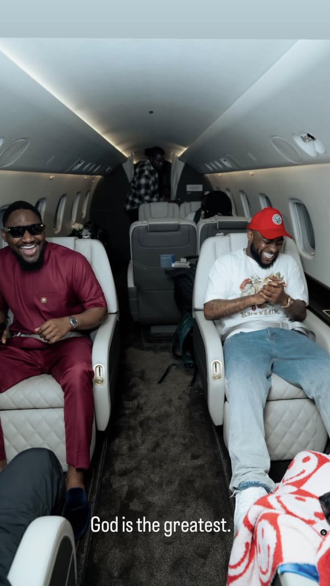 Obahwitdvibe's tweet photo. Day 287, π§‘πΈβ¨π
@davido ππ
#BADDEST #BIGGEST https://t.co/piRKulSJ2F