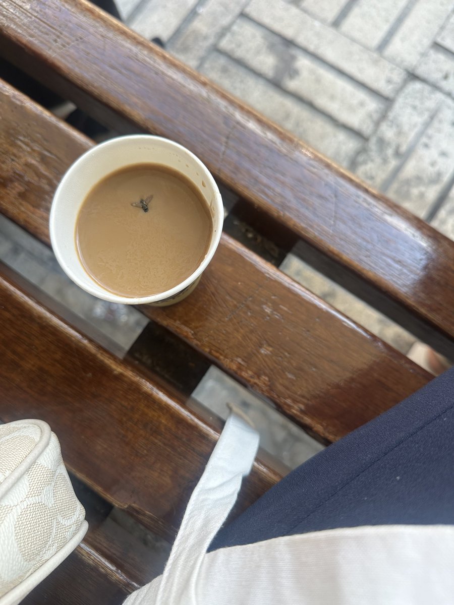 kayisililatte's tweet photo. Ben kahveyi içemedim 
O da artık yaşamıyo
Bazen herkes kaybeder https://t.co/4kFWu6k2rJ