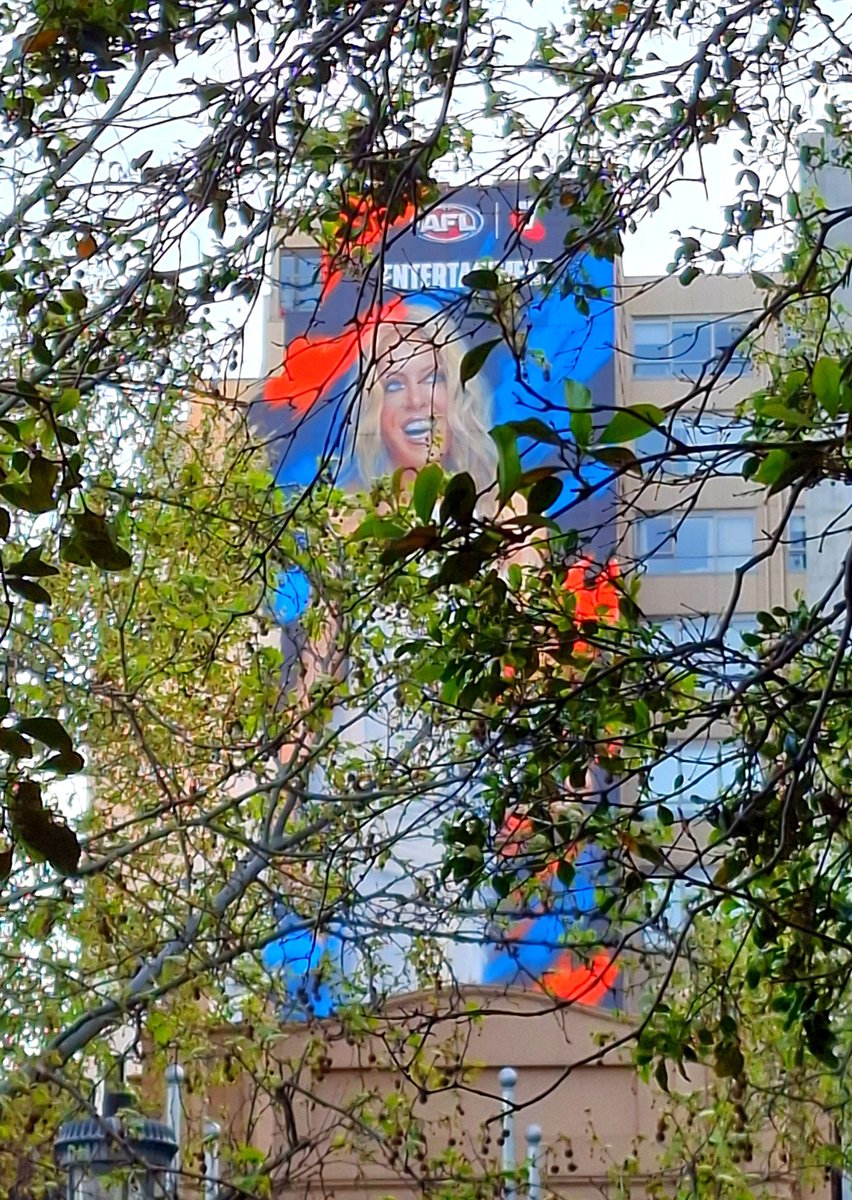 CJMurrumbeena's tweet photo. That's a Mirror Ball in downtown Melbourne @kylieminogue #adnate https://t.co/6EAhIrDbtB