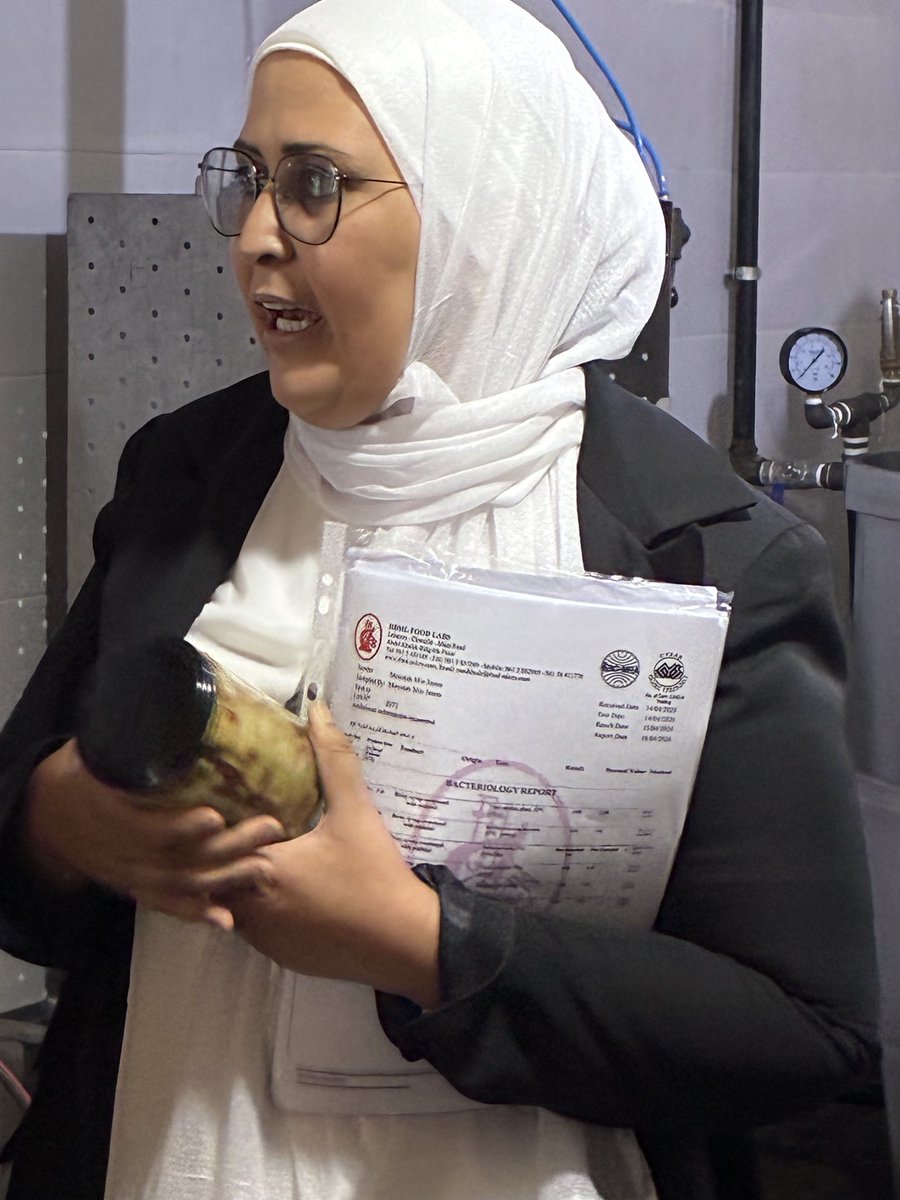 DKAmbLebanon's tweet photo. Energiske libanesiske iværksættere skaber gode jobs - for syriske flygtninge, der opbygger kompetencer og styrke til at bidrage til genopbygningen. Dansk bistand gør en forskel på mange måder #RDPP #dkaid @DKinLebanon https://t.co/mdKIDkCi6U