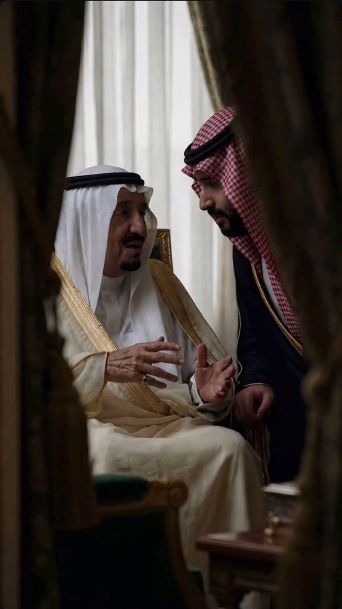 wij_445's tweet photo. دَامَت السُّعُودِيَّةَ عِزًّا
ودَامَ شَعْبُهَا شَامِخًا
ودَامَتْ رَايَتُهَا خَفَّاقَةٌ بالعِز والمَجْد 
كُلُّ عَامٍ وبِلَادُنَا فِي أَمْنِ وعِزٍ وازْدِهَار 🤍🇸🇦 . https://t.co/DN1W1nHSSg