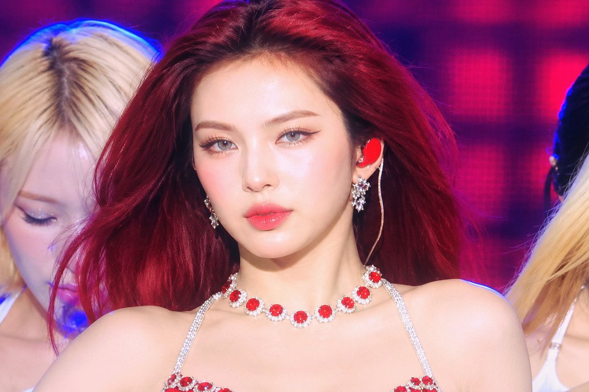 archiquette_'s tweet photo. ELU LAH MAKNAE TERMANTEP ITUU DEK GADA YANG LAIN😭😭 https://t.co/OrNOE7tHyI