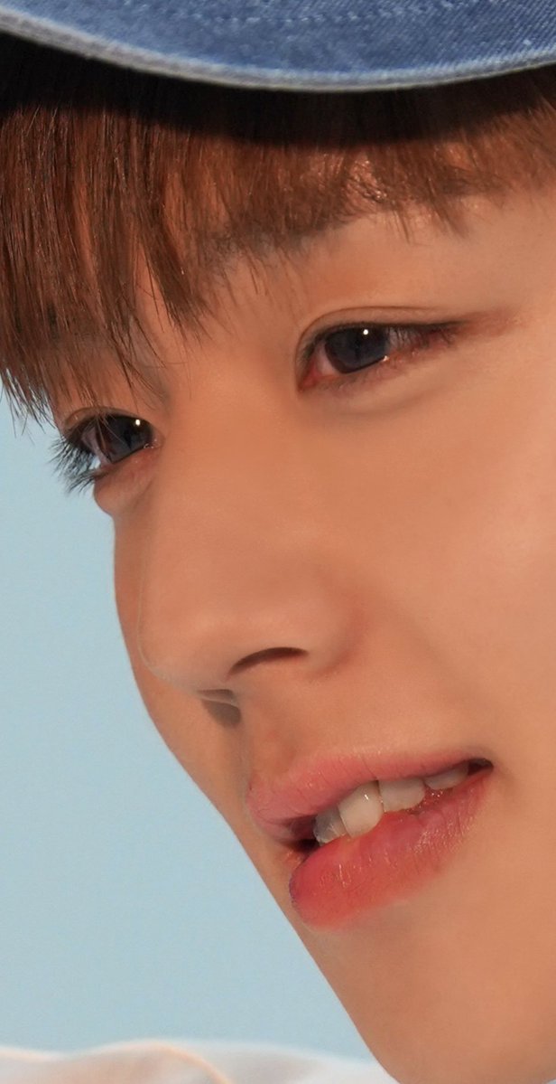 052129ji's tweet photo. 한장한장 이러고 보고있음 박지훈 미모말않되........... https://t.co/yV6OqmaLvj