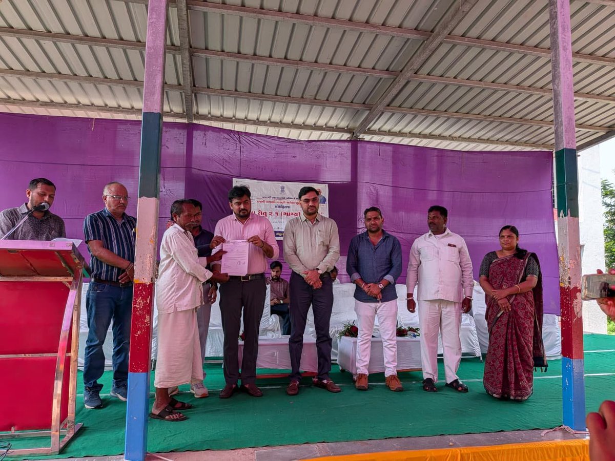 infodahodgog's tweet photo. *દાહોદ તાલુકાના ભીલ સેન્ટ્રલ સ્કૂલ મુવાલિયા ખાતે સેવાસેતુ 2.1 (ગ્રામ્ય) કાર્યક્રમ યોજાયો*
@PMOIndia @CMOGuj @collectordahod @InfoGujarat #SSADHD https://t.co/EXsd6cksB2