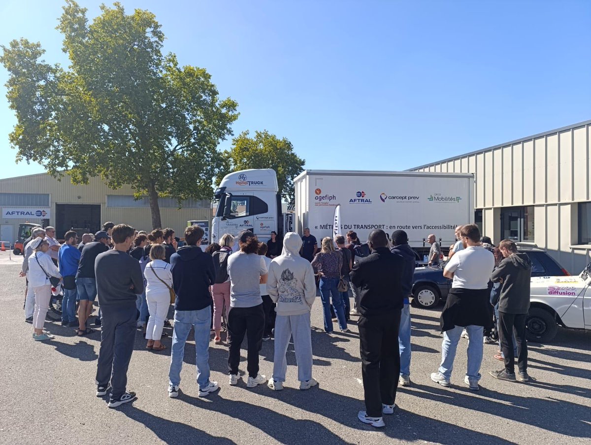 AFTRAL's tweet photo. 🚛 La TransFrance Handicap fait étape chez AFTRAL Bischheim pour le JOUR 4 ! Une belle rencontre autour de l’inclusion, de l’accès aux métiers du transport et de la logistique. Merci à tous les acteurs mobilisés ! 💙 #Inclusion #Handicap #Transport https://t.co/Cmqub9nNDj