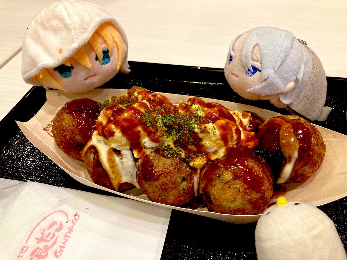 kuso_oba's tweet photo. どうしてお前はそんなに食べ物が似合うんだ… https://t.co/ewN6vQxKgk