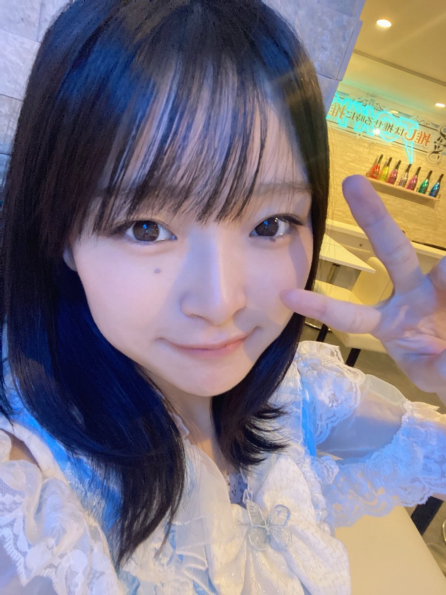 kon_oshiose's tweet photo. ぴーす https://t.co/jrHoIrHWf0