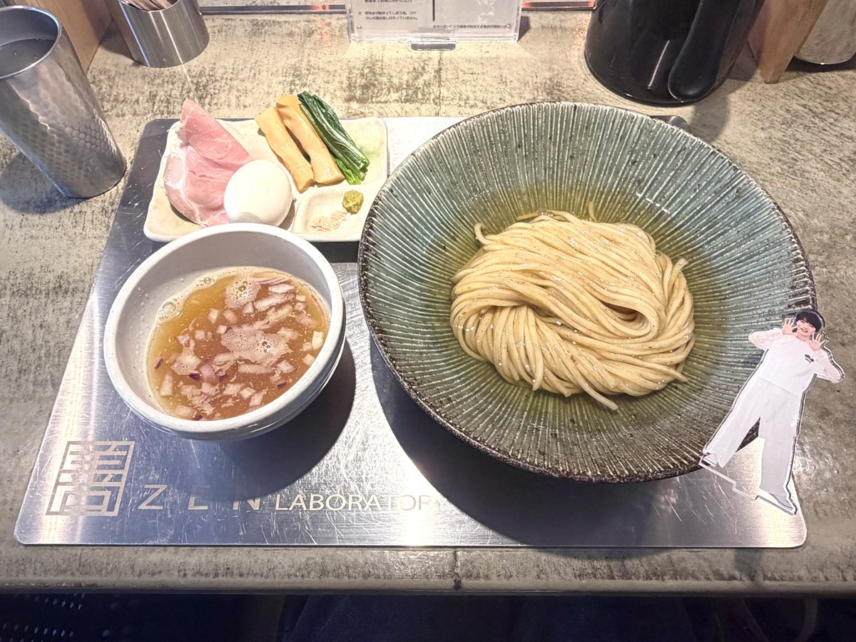 __a__dep0's tweet photo. 🍜🤍
🍩✨️ https://t.co/kPavODxxts