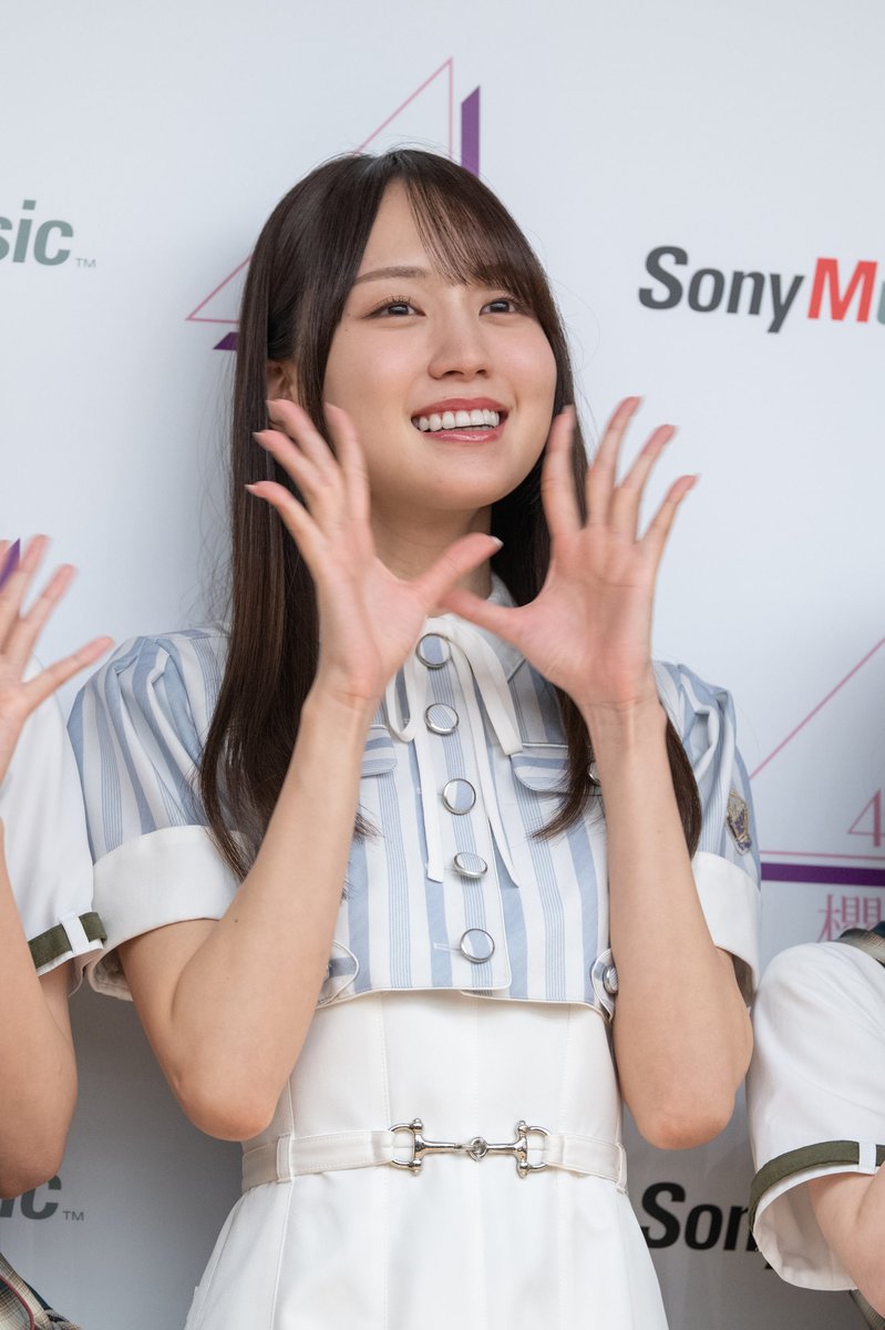 natalie_mu's tweet photo. ◤青葉坂46オーディションに向け
現役メンバーがエール📸18枚　◢

乃木坂46 賀喜遥香
💬「あのときの選択は間違っていなかった」
https://t.co/QKsZP85eII

#青葉坂46 #青葉坂46オーディション https://t.co/Ov1kWaZYtP