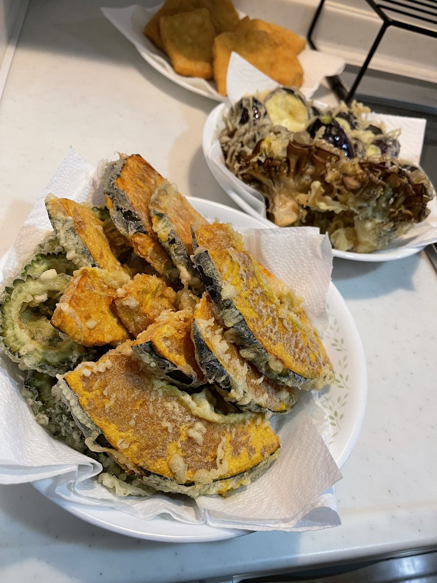Razki_Kaede's tweet photo. 北海道物産展で買ったかぼちゃがバカみたいに甘くてホクホクでなめらか
 #おうちごはん https://t.co/YbL9VkHxvd