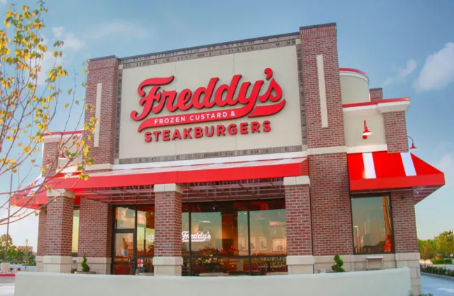 realyoloswagged's tweet photo. Imagine spending 5 nights here https://t.co/hOB3S3Um73