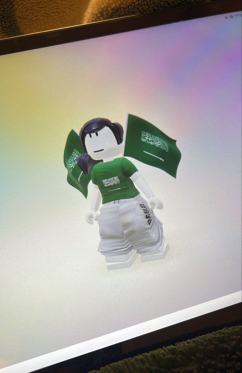 iixvi17_'s tweet photo. احلى شي شريته✋🏽✋🏽💚 https://t.co/JimFqXpXnG