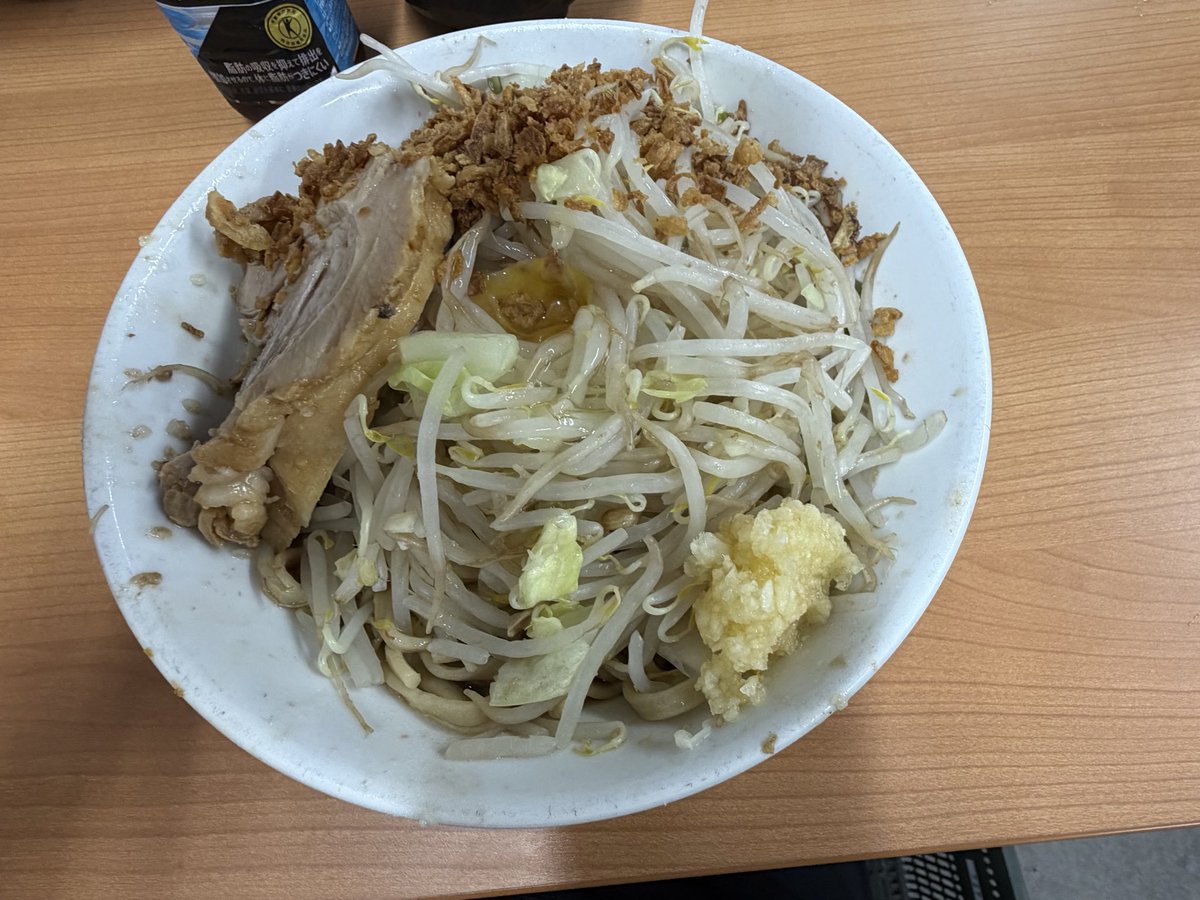 nominalnomina's tweet photo. 仙台二郎2！移転してから初めて来た！！汁なし、麺の味が濃くていい、豚もうまかった！ https://t.co/rqbPDaJKum