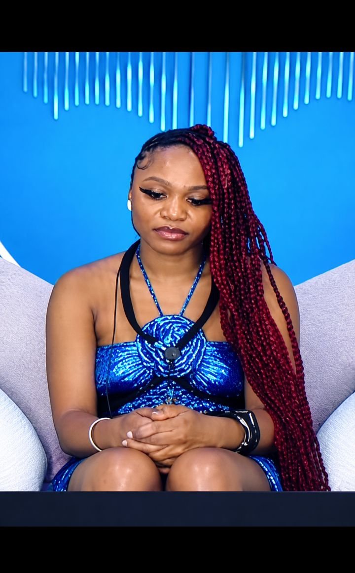AGIYAYEANENT's tweet photo. If we start our own agenda on Aikou the remaining 5 people who want to vote for him will change their mind. You guys want to vote for him because he appear poor. I will Vote for Flora 💯 she is productive and she empower young girls. Or is it entertainment? #Bbnaija #VoteFlora https://t.co/WA59qMC9Tz