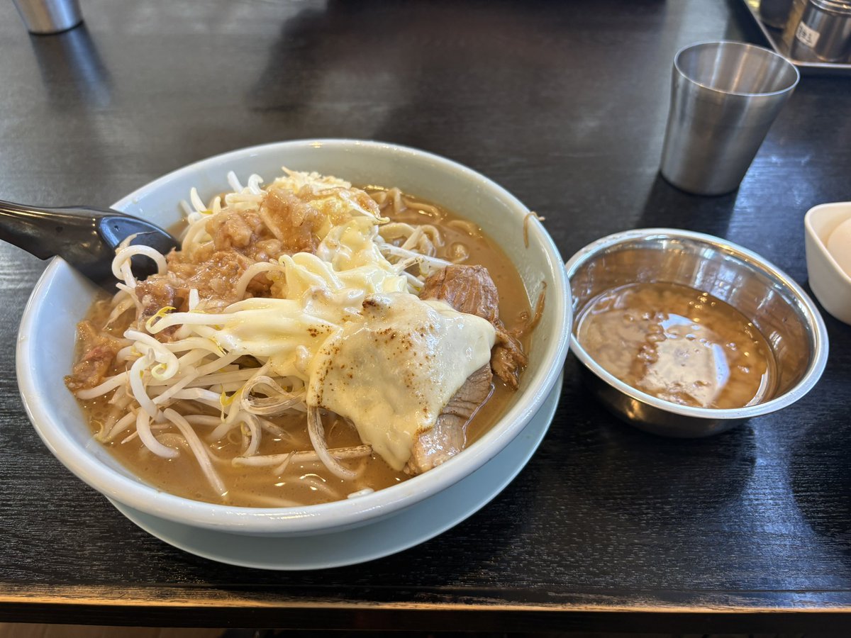nasuno012's tweet photo. 弐豚 https://t.co/uQPGULghuU