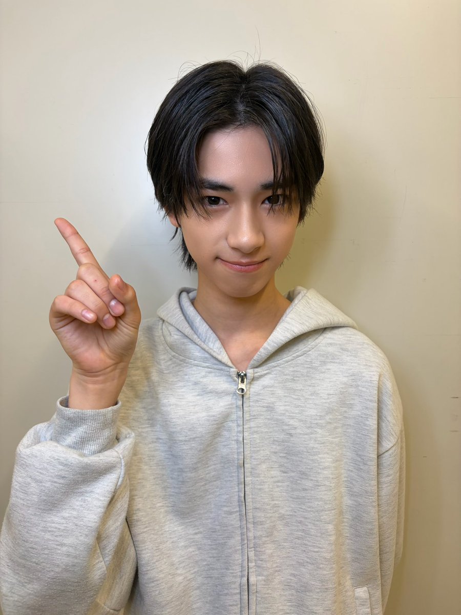 iiondo_official's tweet photo. /／
 📣リリースイベント特典会情報
\＼

本日の撮影ポーズをお知らせします！

📍イオンレイクタウンkaze 1F 光の広場

📸グループ撮影会・グループ&amp;グループ撮影会
ねこみみ

📸2ショット撮影会
A iiONDOポーズ☝️
B はつ恋ONDO
C 未完成ハート🩵

#iiONDO
#はつ恋ONDOの秋が来た
#EBiDAN https://t.co/o8nxiAhzgi