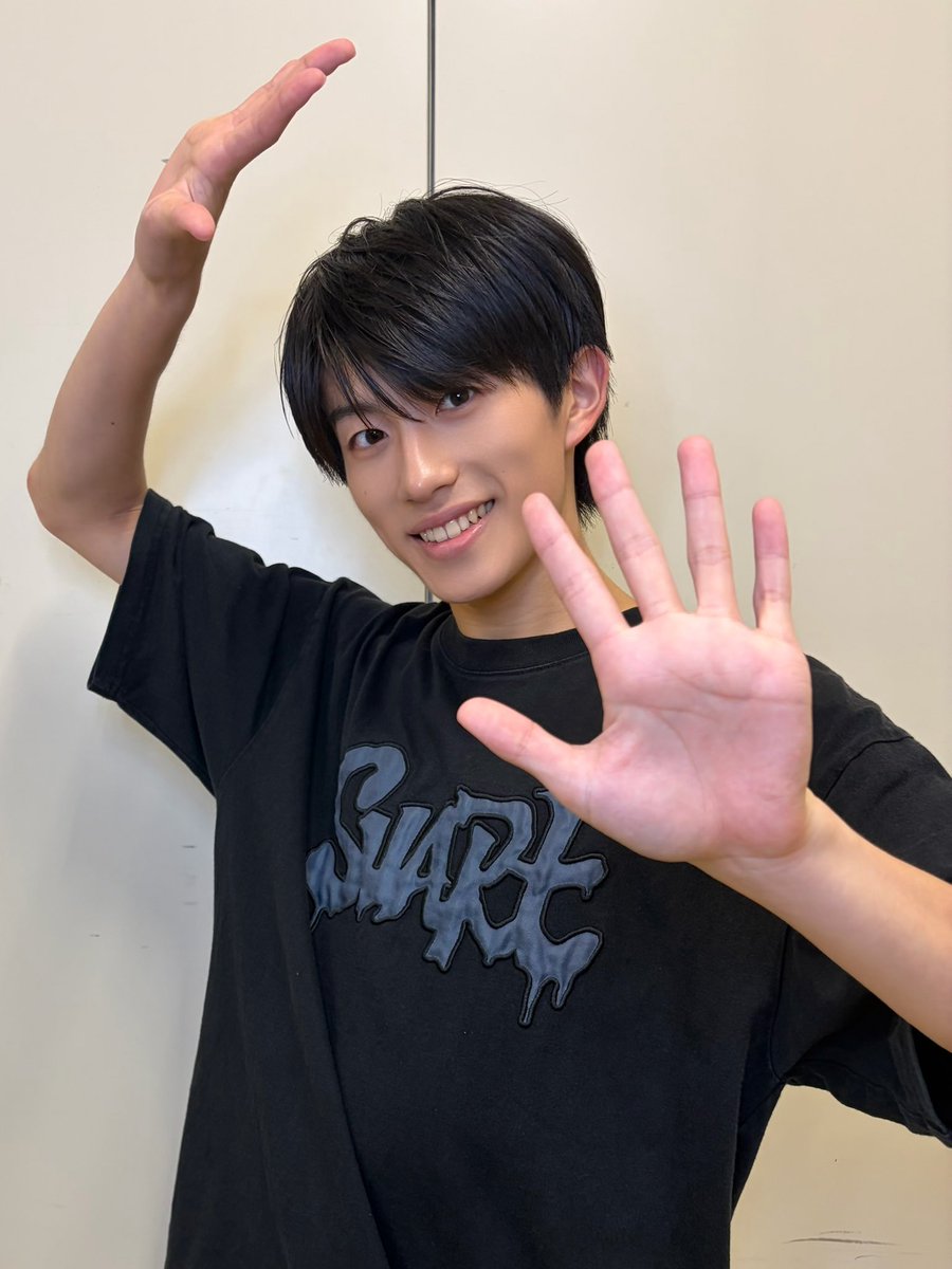 iiondo_official's tweet photo. /／
 📣リリースイベント特典会情報
\＼

本日の撮影ポーズをお知らせします！

📍イオンレイクタウンkaze 1F 光の広場

📸グループ撮影会・グループ&amp;グループ撮影会
ねこみみ

📸2ショット撮影会
A iiONDOポーズ☝️
B はつ恋ONDO
C 未完成ハート🩵

#iiONDO
#はつ恋ONDOの秋が来た
#EBiDAN https://t.co/o8nxiAhzgi